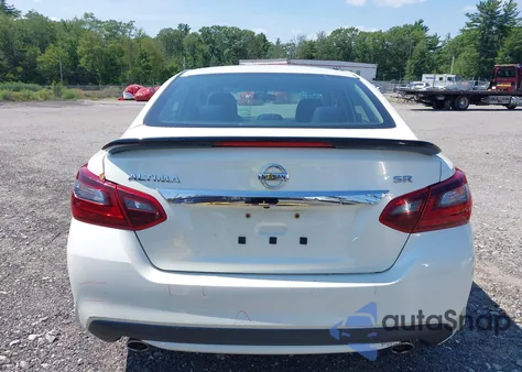 2017 Nissan Altima 2.5/S/Sv/Sl/Sr из США, поврежденный, VIN 1N4AL3AP5HC175143